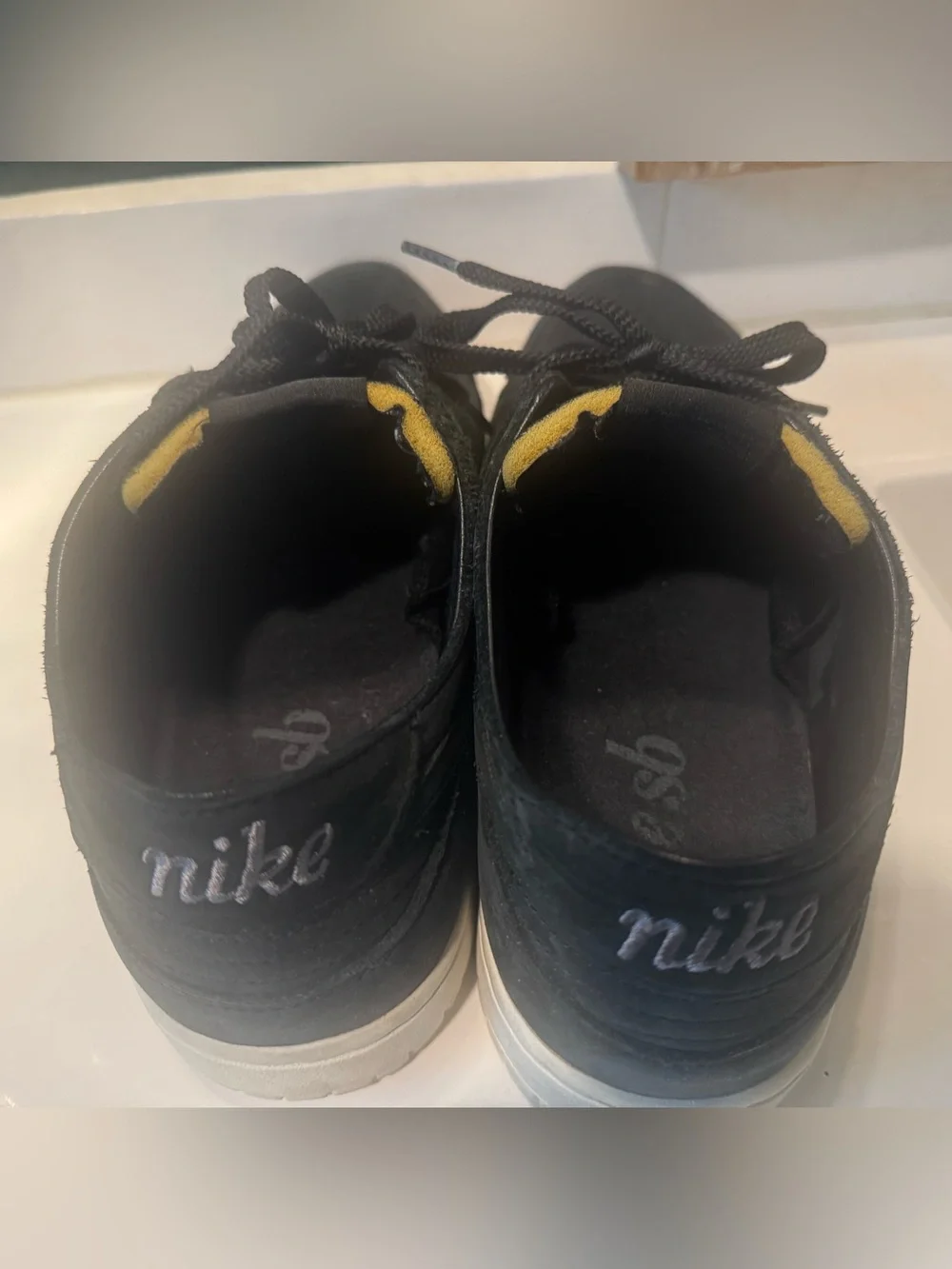 Nike SB Dunk Low Black Suede Low-Top Sneakers - Men Size 12